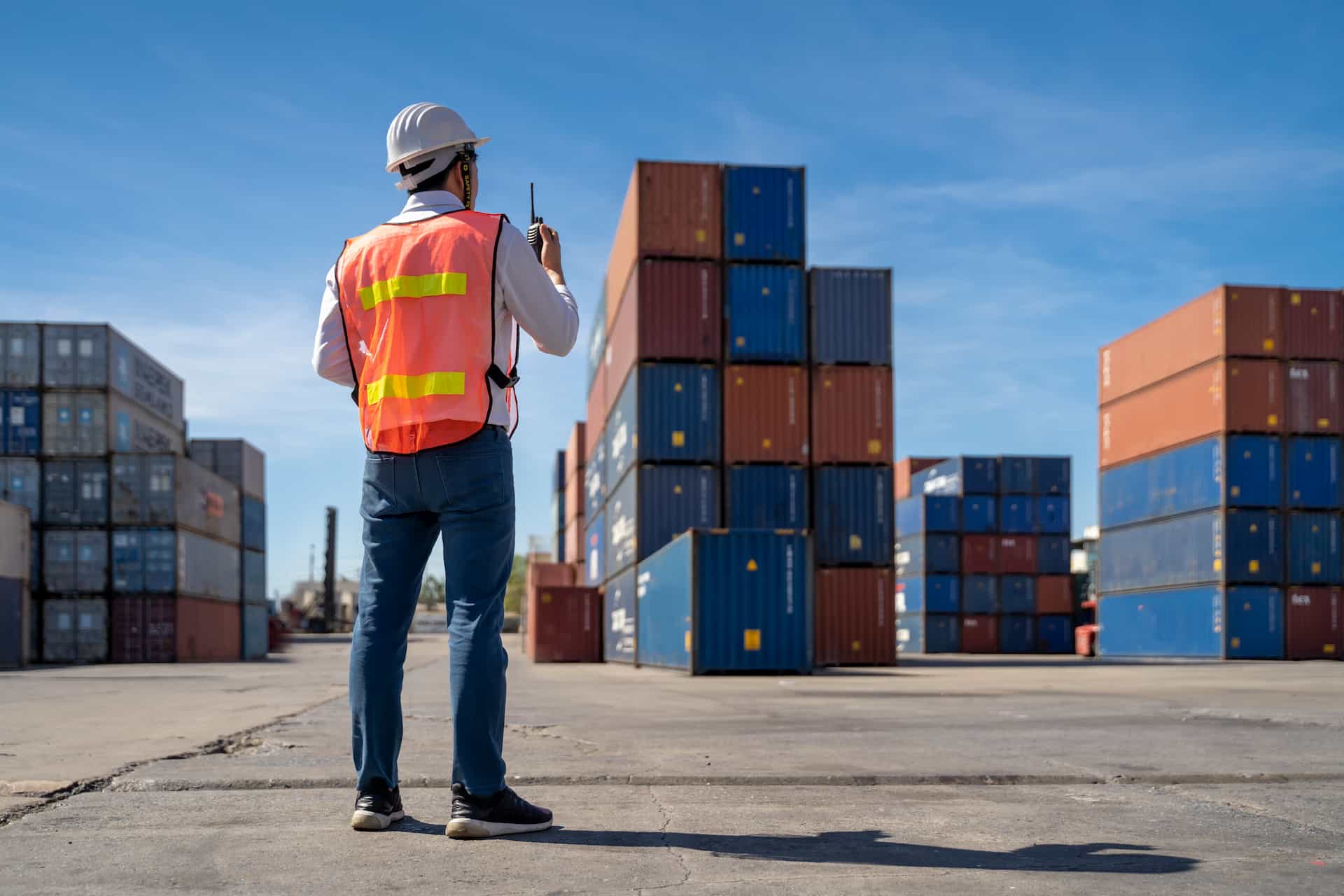 Gestor no pátio de contêineres — operações de importação